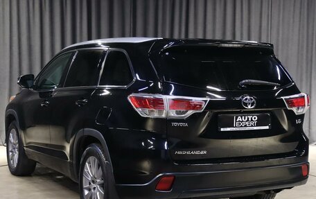 Toyota Highlander III, 2014 год, 2 599 000 рублей, 3 фотография