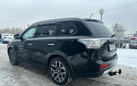 Mitsubishi Outlander III рестайлинг 3, 2014 год, 1 499 000 рублей, 4 фотография