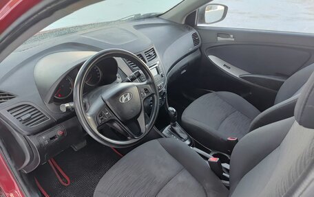 Hyundai Solaris II рестайлинг, 2014 год, 905 000 рублей, 20 фотография