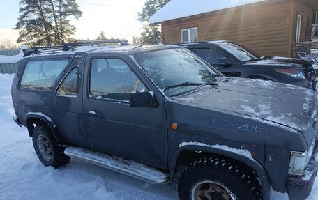 Nissan Terrano II рестайлинг, 1990 год, 130 000 рублей, 1 фотография