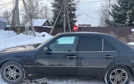Mercedes-Benz C-Класс, 1995 год, 210 000 рублей, 2 фотография