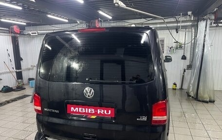 Volkswagen Multivan T5, 2012 год, 2 499 000 рублей, 2 фотография