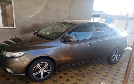 KIA Cerato III, 2011 год, 700 000 рублей, 2 фотография