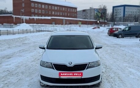 Skoda Rapid I, 2018 год, 1 040 000 рублей, 9 фотография