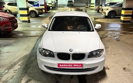 BMW 1 серия, 2010 год, 590 000 рублей, 2 фотография