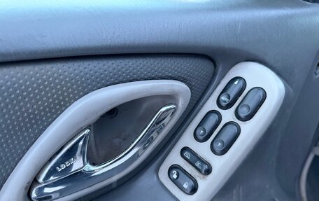 Mazda Tribute II, 2001 год, 325 000 рублей, 13 фотография