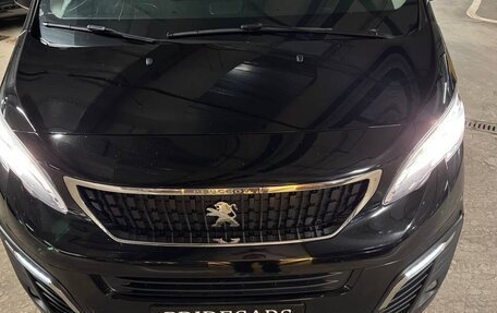 Peugeot Traveller I, 2021 год, 3 300 000 рублей, 2 фотография