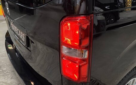 Peugeot Traveller I, 2021 год, 3 300 000 рублей, 18 фотография