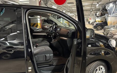 Peugeot Traveller I, 2021 год, 3 300 000 рублей, 20 фотография