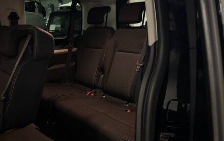 Peugeot Traveller I, 2021 год, 3 300 000 рублей, 29 фотография