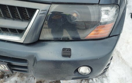 Mitsubishi Pajero III рестайлинг, 2004 год, 1 000 000 рублей, 4 фотография