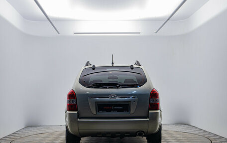 Hyundai Tucson III, 2006 год, 830 000 рублей, 4 фотография