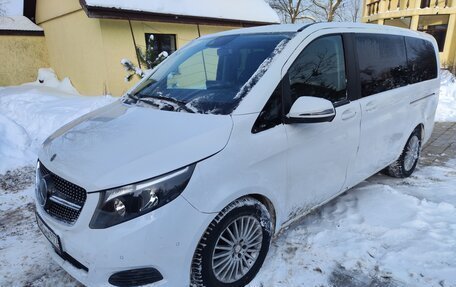 Mercedes-Benz V-Класс, 2019 год, 3 690 000 рублей, 9 фотография