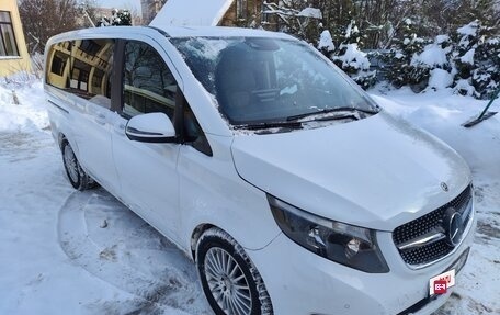 Mercedes-Benz V-Класс, 2019 год, 3 690 000 рублей, 7 фотография