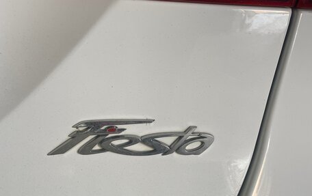 Ford Fiesta, 2015 год, 950 000 рублей, 2 фотография