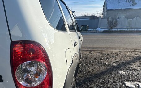 Chevrolet Niva I рестайлинг, 2019 год, 900 000 рублей, 3 фотография