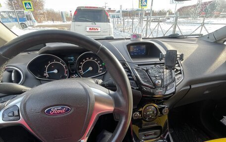 Ford Fiesta, 2015 год, 950 000 рублей, 9 фотография