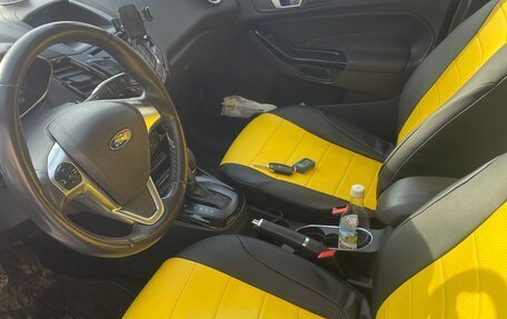 Ford Fiesta, 2015 год, 950 000 рублей, 11 фотография