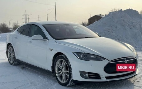 Tesla Model S I, 2014 год, 2 500 000 рублей, 2 фотография