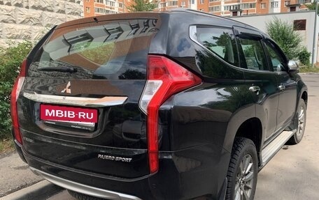 Mitsubishi Pajero Sport III рестайлинг, 2018 год, 3 390 000 рублей, 3 фотография