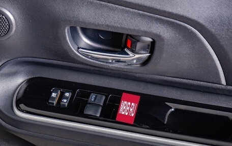 Toyota Aqua I, 2017 год, 1 239 000 рублей, 15 фотография