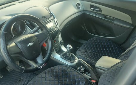 Chevrolet Cruze II, 2012 год, 700 000 рублей, 6 фотография