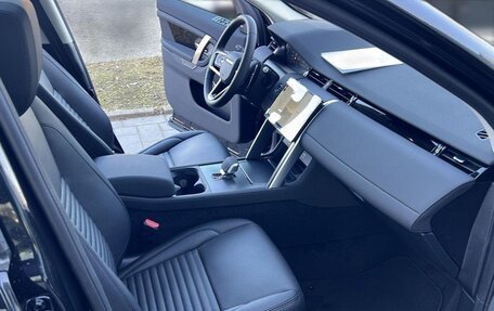 Land Rover Discovery Sport I рестайлинг, 2025 год, 12 490 000 рублей, 15 фотография