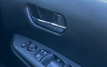 Nissan Serena IV, 2018 год, 2 150 000 рублей, 12 фотография