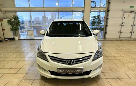 Hyundai Solaris II рестайлинг, 2015 год, 850 000 рублей, 3 фотография