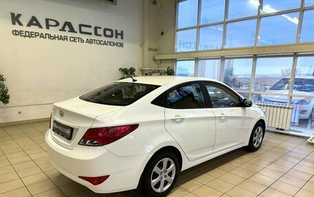 Hyundai Solaris II рестайлинг, 2015 год, 850 000 рублей, 2 фотография