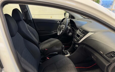 Hyundai Solaris II рестайлинг, 2015 год, 850 000 рублей, 9 фотография