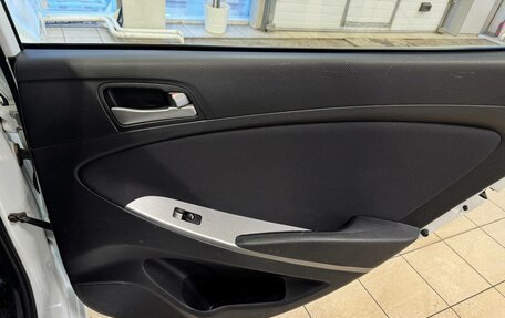 Hyundai Solaris II рестайлинг, 2015 год, 850 000 рублей, 17 фотография