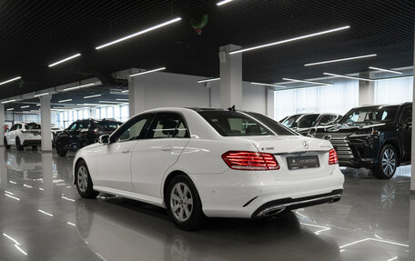 Mercedes-Benz E-Класс, 2015 год, 2 450 000 рублей, 4 фотография