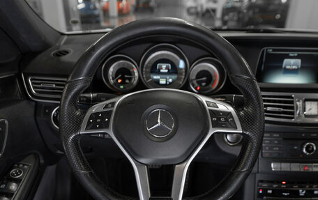 Mercedes-Benz E-Класс, 2015 год, 2 450 000 рублей, 11 фотография