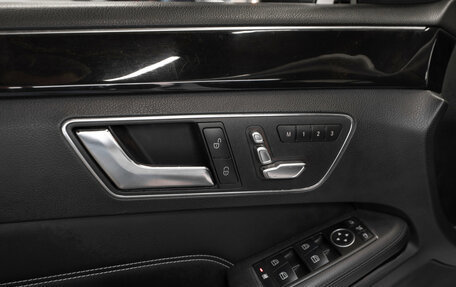 Mercedes-Benz E-Класс, 2015 год, 2 450 000 рублей, 19 фотография