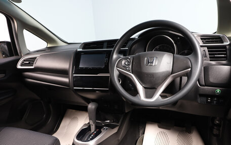 Honda Fit III, 2018 год, 1 469 000 рублей, 10 фотография