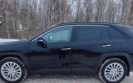 Toyota RAV4, 2020 год, 4 650 000 рублей, 4 фотография