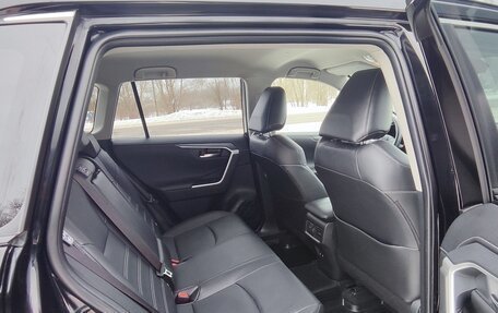 Toyota RAV4, 2020 год, 4 650 000 рублей, 8 фотография