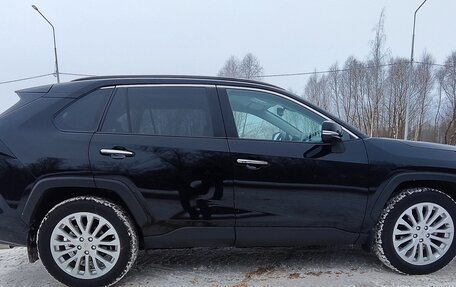 Toyota RAV4, 2020 год, 4 650 000 рублей, 13 фотография