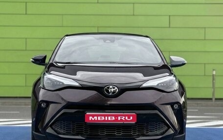 Toyota C-HR I рестайлинг, 2022 год, 2 120 000 рублей, 1 фотография