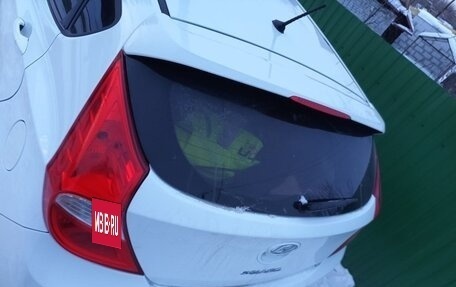 Hyundai Solaris II рестайлинг, 2015 год, 980 000 рублей, 4 фотография