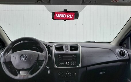 Renault Logan II, 2016 год, 899 000 рублей, 9 фотография