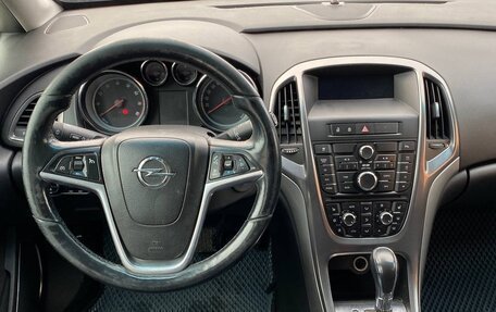 Opel Astra J, 2011 год, 831 000 рублей, 9 фотография