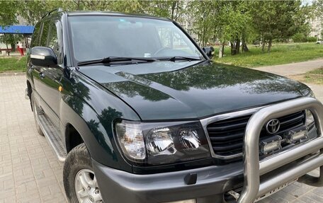 Toyota Land Cruiser 100 рестайлинг 2, 1998 год, 2 390 000 рублей, 7 фотография