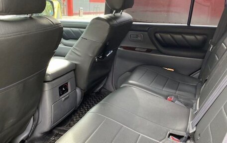 Toyota Land Cruiser 100 рестайлинг 2, 1998 год, 2 390 000 рублей, 14 фотография