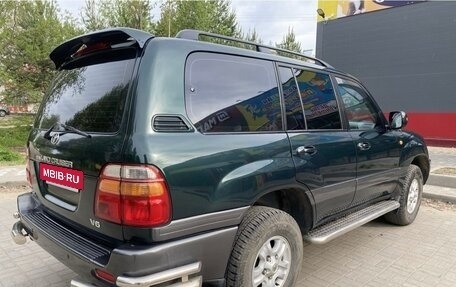 Toyota Land Cruiser 100 рестайлинг 2, 1998 год, 2 390 000 рублей, 9 фотография