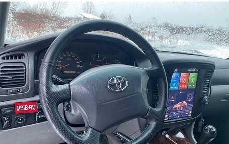 Toyota Land Cruiser 100 рестайлинг 2, 1998 год, 2 390 000 рублей, 19 фотография