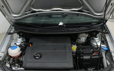 Volkswagen Polo IV рестайлинг, 2006 год, 430 000 рублей, 10 фотография