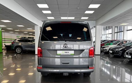 Volkswagen Multivan T6 рестайлинг, 2019 год, 3 995 000 рублей, 4 фотография