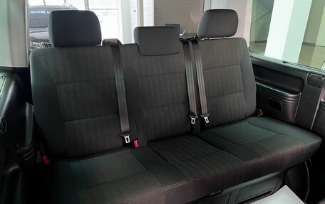 Volkswagen Multivan T6 рестайлинг, 2019 год, 3 995 000 рублей, 12 фотография